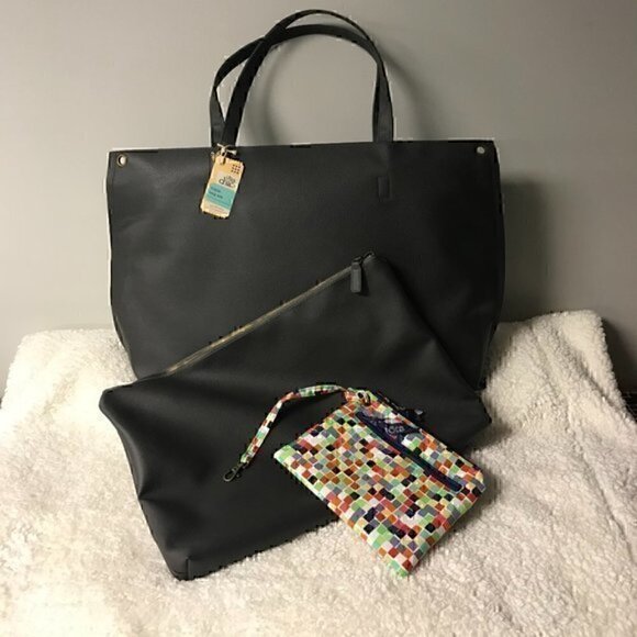 Iota Chic "Mosaic" 3-piece Tote Travel Bag Set Black Exterior - Picture 3 of 12